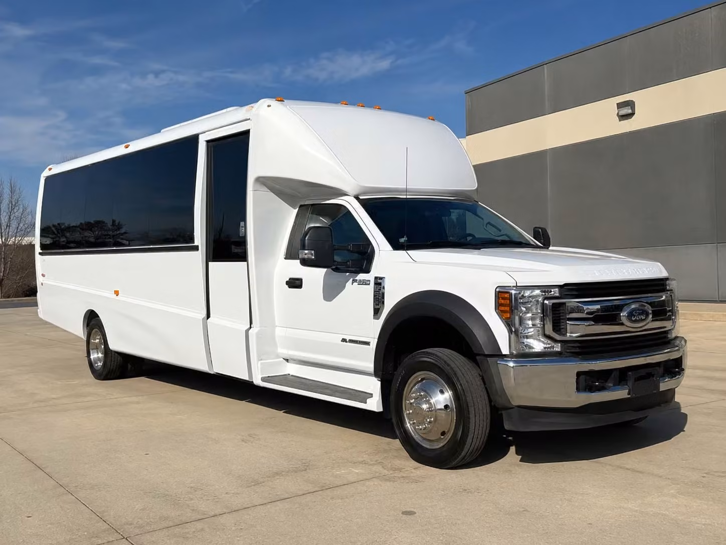 15 passenger minibus