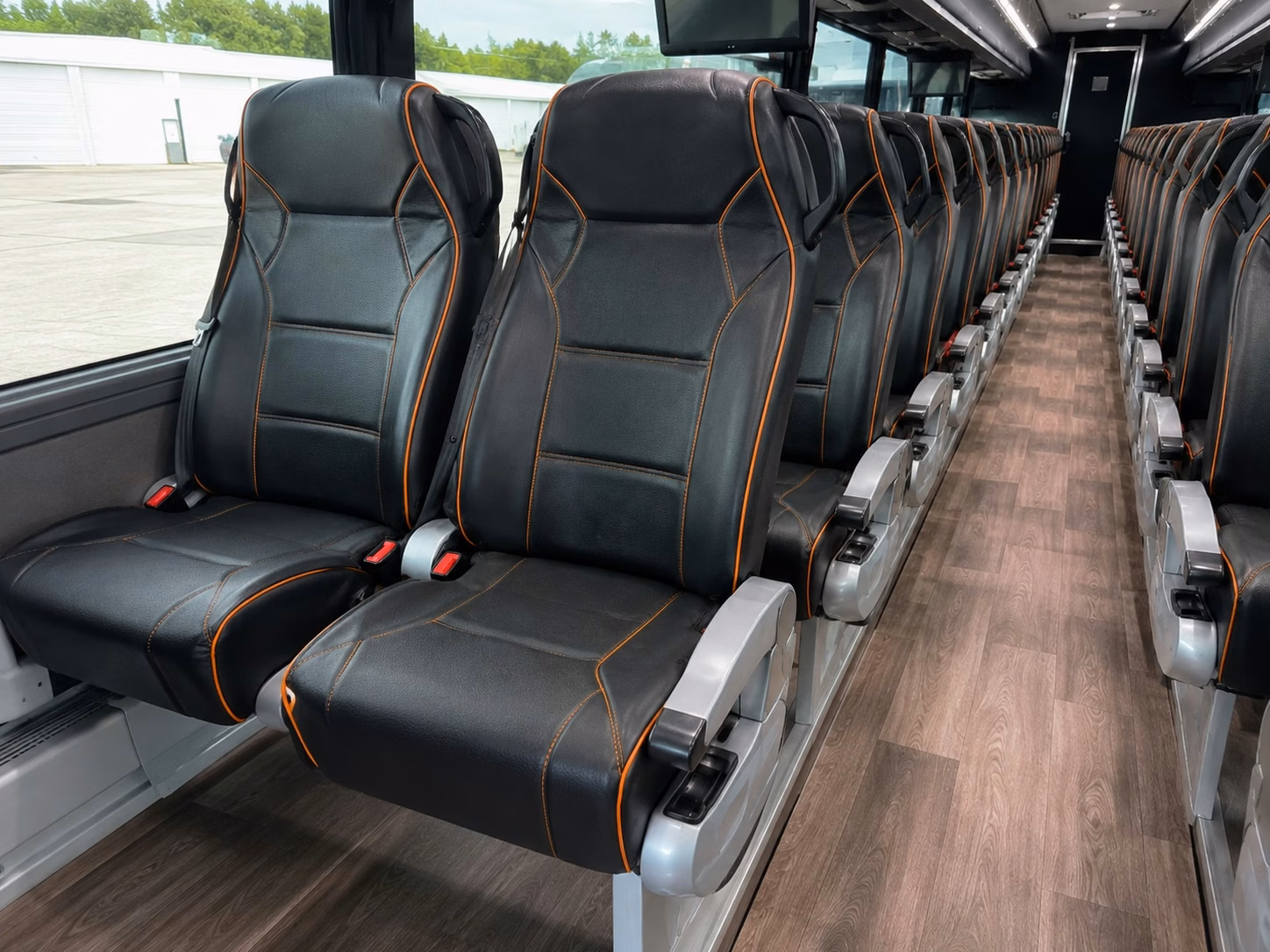 charter bus transportation to acrisure stadium for steelers games