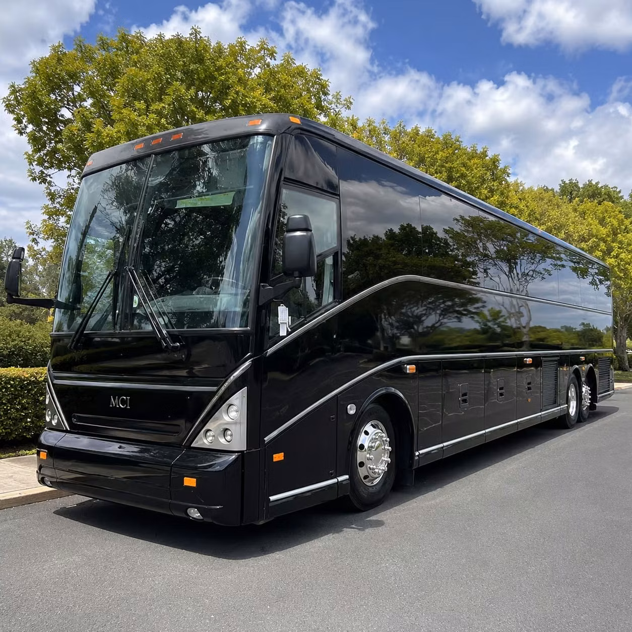 stage ae and the north shore concert transportation